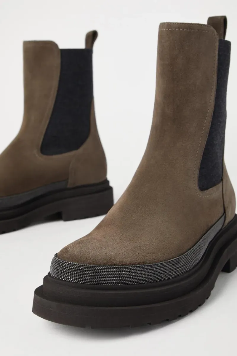 Precious Contour Chelsea Boots